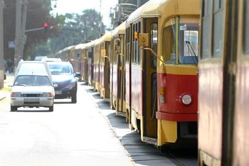 В Киеве с 1 июля отменяют движение двух трамваев