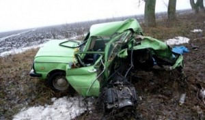 В Запорожской области пьяный милиционер на Lexus врезался в машину с беременной женщиной